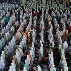 Ribuan Siswa YPM Sepanjang Gelar Istighosah