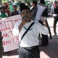 Uang Tunjangan Belum Dibayar, Guru Madrasah Berunjuk Rasa