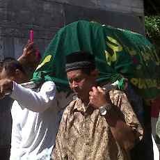 Satu Dari 8 Penumpang Angkutan Umum Seruduk Dump Truk Meninggal