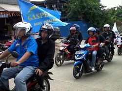 Seribu Buruh Tangerang Konvoi Sosialisasi Revisi Upah