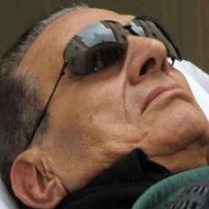 Hosni Mubarak Mengancam Bunuh Diri