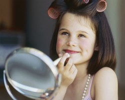 Duh, Anak-anak SD Sudah Berdandan Karena Ikuti Tren