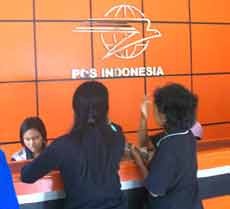 PT Pos Siap Kirim 245.000 Surat & 16.000 Paket di 2012