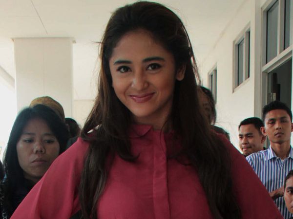 Depe Dandan Cantik di Pengadilan