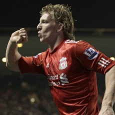 Di Old Trafford, Kuyt Bisa Diandalkan 