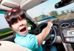 Nyetir Jangan Seperti Pembalap, Nanti Saraf Gampang Kejepit 