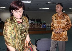 Eks Pengacara Membelot ke Nazaruddin, Rosa Merasa Dirugikan