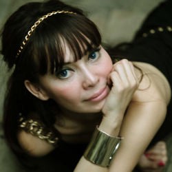 Gusti Rosaline: Peran Sensual, No Problem!