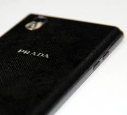 Prada Phone 3.0, Smartphone Android Paling Gaya