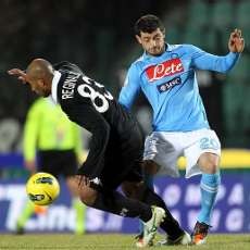 Siena Taklukkan Napoli 2-1