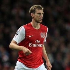 Mertesacker Kini Tak Lagi Rasakan Liburan Musim Dingin