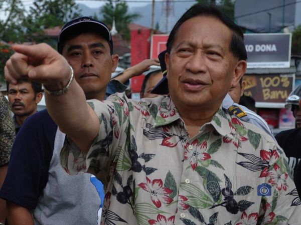 Menhub Sambangi Lokasi Kecelakaan Maut Cisarua