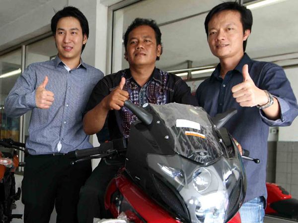 Bajai Gelar Test Ride Pulsar