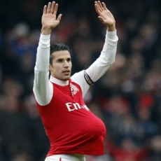 Berita Palsu Soal Van Persie Bikin Wenger Geram