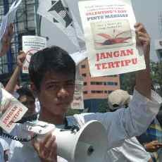 Banyak Mudharatnya, Ratusan Siswa Tolak Valentine Day