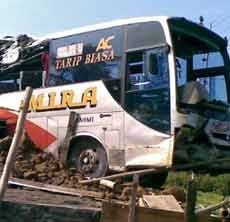 Polisi: Sopir Bus Mira yang Kecelakaan di Ngawi Tidak Mabuk