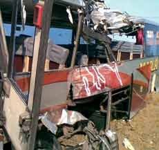 Tim Polda & Dishub Jatim Diterjunkan ke Lokasi Kecelakaan Bus Mira