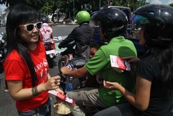 Perayaan Valentine di Yogya Diwarnai Bagi-Bagi Bakpia Gratis