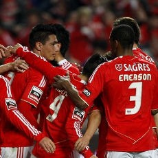 Benfica Ditunggu St Petersburg yang Dingin