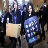 Buktikan Buruh Tersiksa, Pabrik iPhone Diinvestigasi