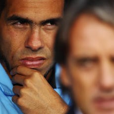 Tevez: Mancini Memperlakukan Saya Seperti Anjing