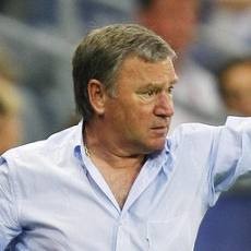 Eks Pelatih Spanyol Tangani Gijon