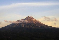 Aktivitas Kegempaan Meningkat, Kepala PVMB: Status Merapi Normal