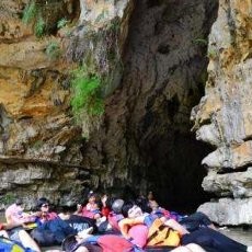 Tube Rafting, Cara Asyik Menjelajah Gua Pindul