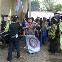 Aksi Sweeping Buruh di Tandes Nyaris Ricuh