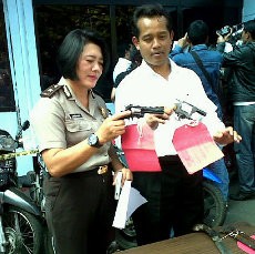 DK Berbekal Senpi Rakitan Setiap Merampas Motor