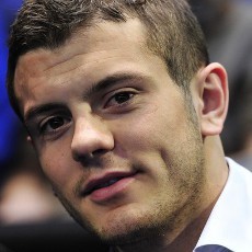 Kabar Baik dari Wilshere, Kabar Buruk dari Mertesacker