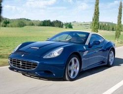 Ferrari California Kini Lebih Bertenaga