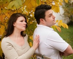 Cara Agar Permintaan Maaf Diterima Kekasih 