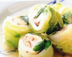 Sajian Sayur Sawi dengan Adonan Daging