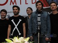 You Me at Six Siap Tampil