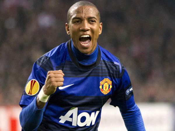 MU Tundukkan Ajax 2-0