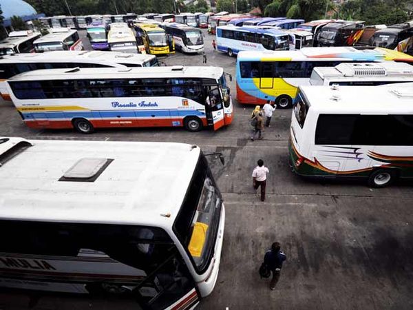 Tarif Bus Klas Ekonomi Dinaikkan