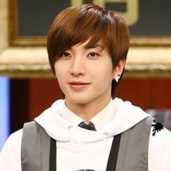 Segera Wamil, Leeteuk Minta ELF Sabar Menantinya