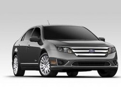 Ford: Hybrid Kami Lebih Baik dari Toyota