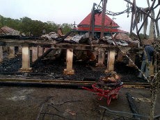 Polisi Selidiki Kebakaran Istana Sayap di Riau