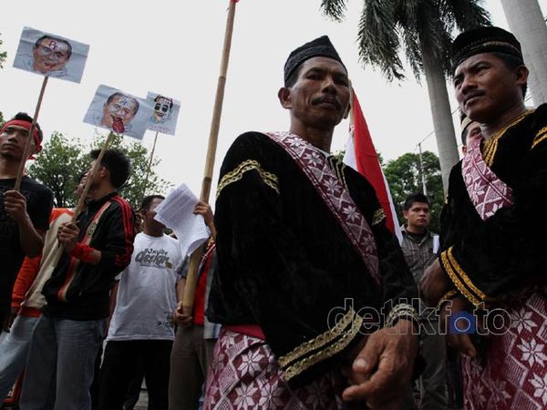 Warga Kampar Tuntut Pengembalian Lahan