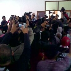 Jalani Sidang Perdana Jaksa Sistoyo Dihujani Caci Maki