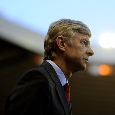 Wenger: Empat Besar Sebanding dengan Trofi