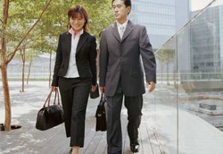 Awas! Seharian Tak Keluar Kantor, Gairah Seks Bisa Hilang