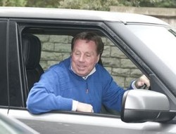 Tidak Pakai Seat Belt, Redknapp Ditegur Polisi