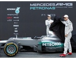 Dengan W03, Mercedes Kembali Berharap