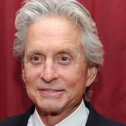 Sembuh dari Kanker Tenggorokan, Michael Douglas Siap Tampil di Oscar