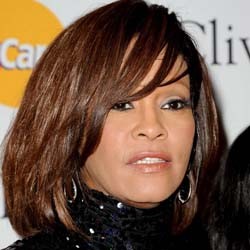 Baju dan Perhiasan Whitney Houston Akan Dilelang