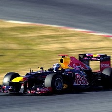 Vettel Tercepat di Hari Pertama