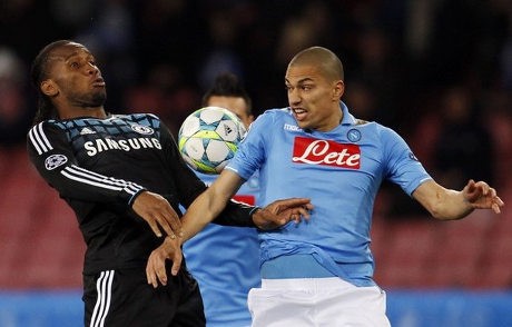 Napoli Sementara Ungguli Chelsea 2-1